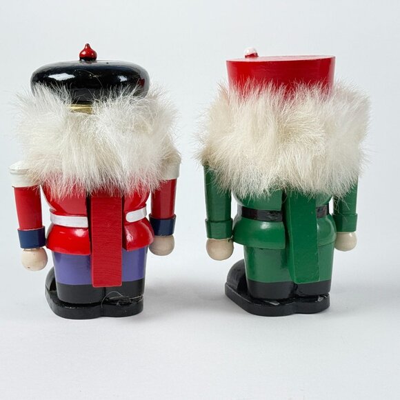Vintage Handmade Wooden Nutcrackers Pair 6" Tall Red & Green Damaged Condition - Picture 2 of 7